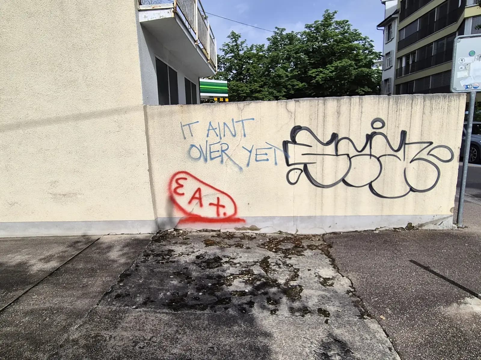 Graffitientfernung Basel – Bild 1